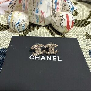 Chanel earrings🌟